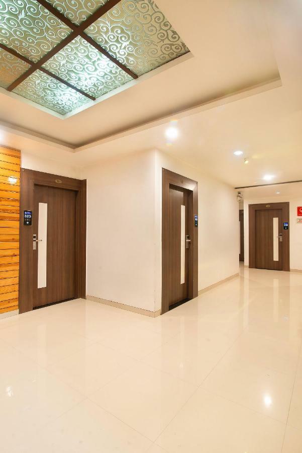 Hotel Sheetal Plaza Surat Eksteriør billede